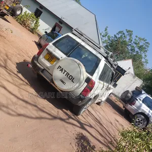 Nissan Patrol 2007 White