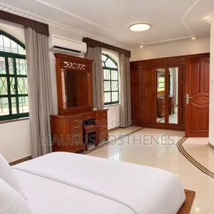 4bdrm Villa in Oyster Bay for rent