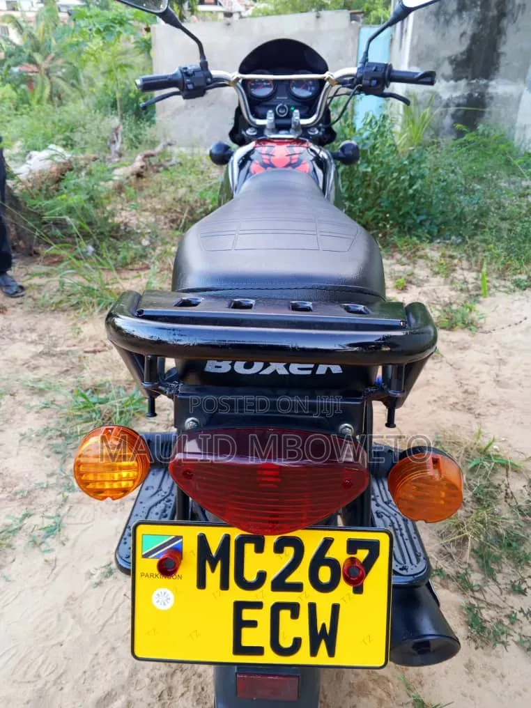 Bajaj Boxer 125 2025 Black