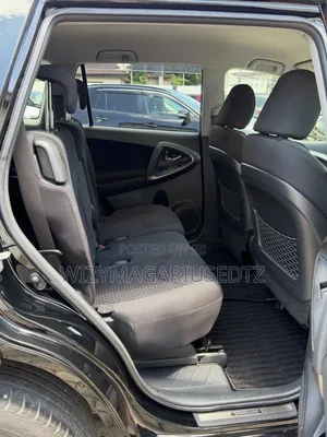 Toyota Vanguard 2010 Burgundy