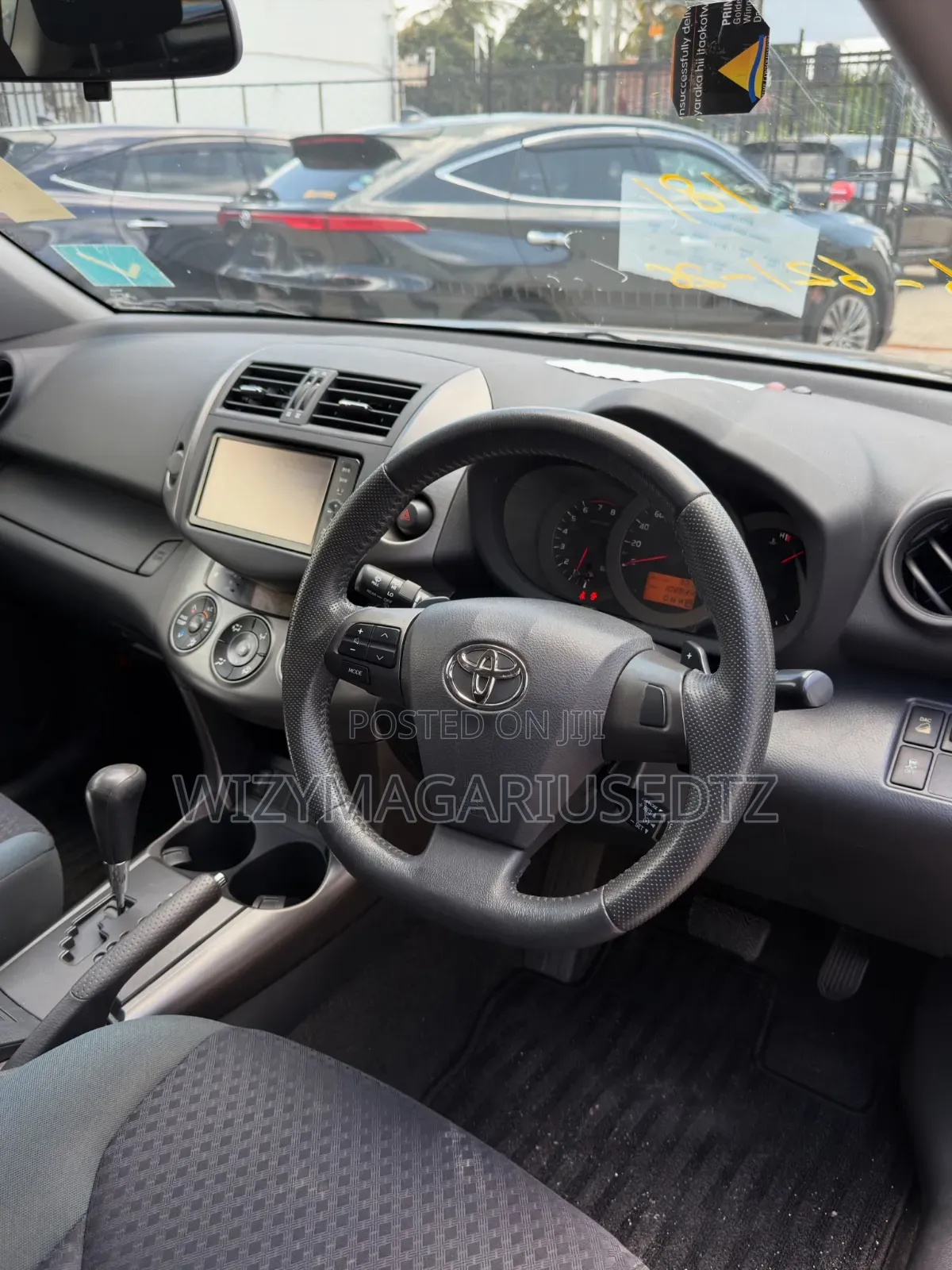 Toyota Vanguard 2010 Burgundy