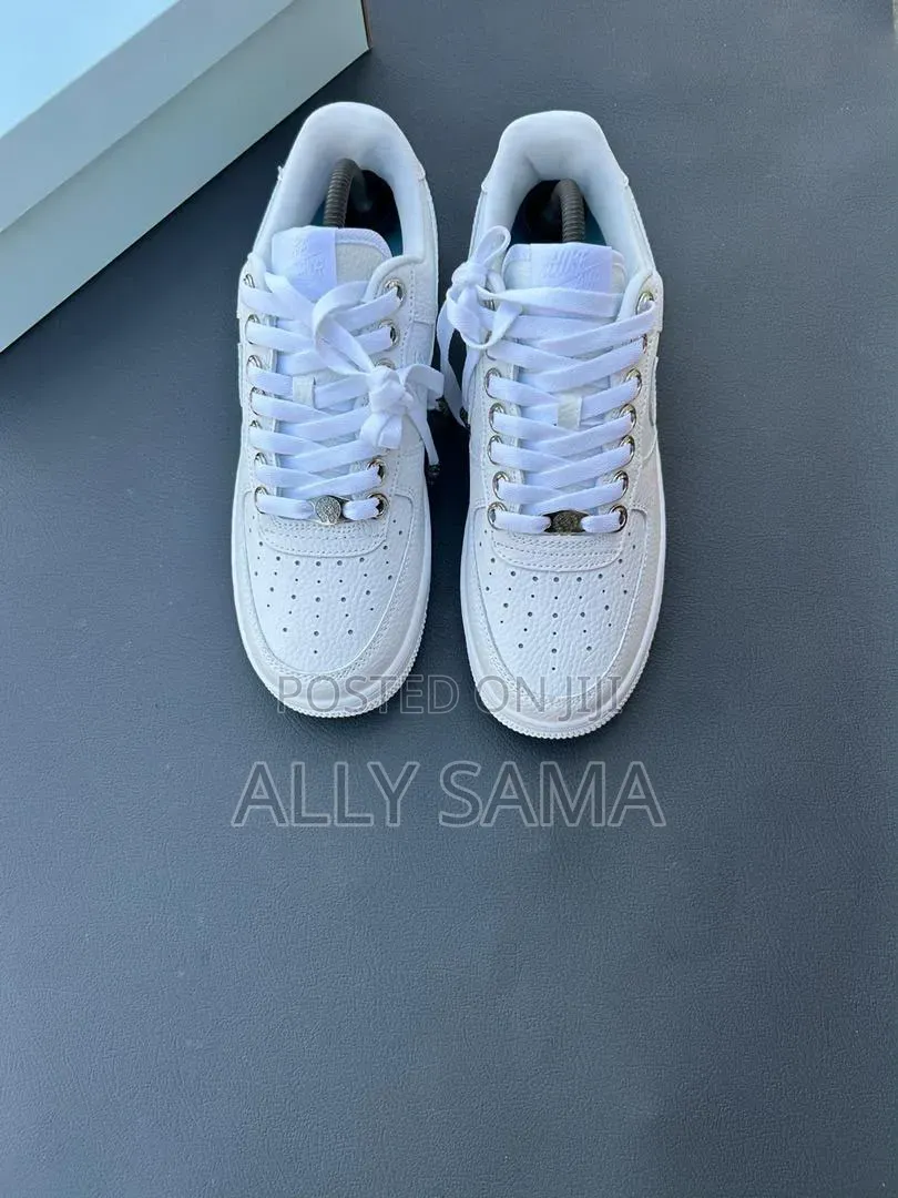 Men's Sneakers Nike Airforce White Material Leather