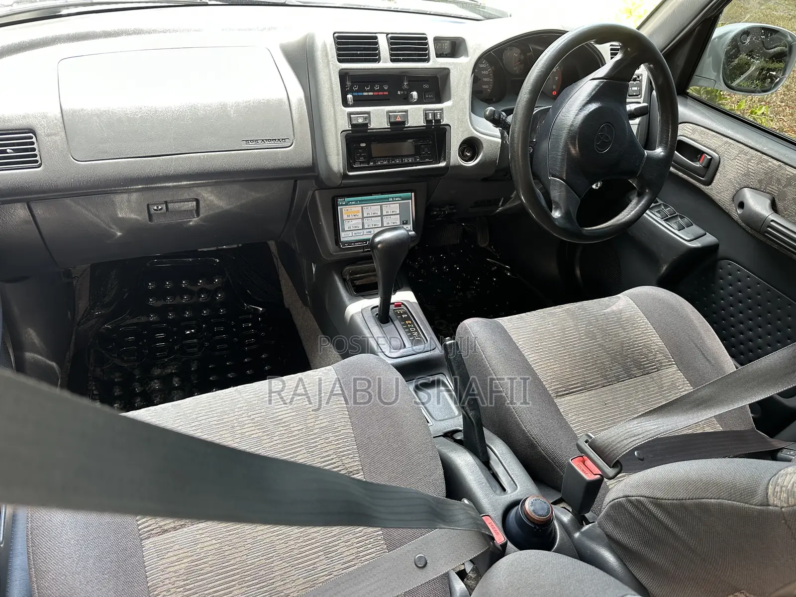 Toyota RAV4 Base 4x4 1999 White
