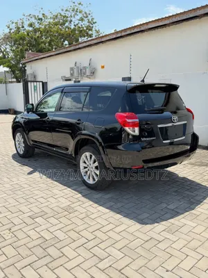 Toyota Vanguard 2010 Black