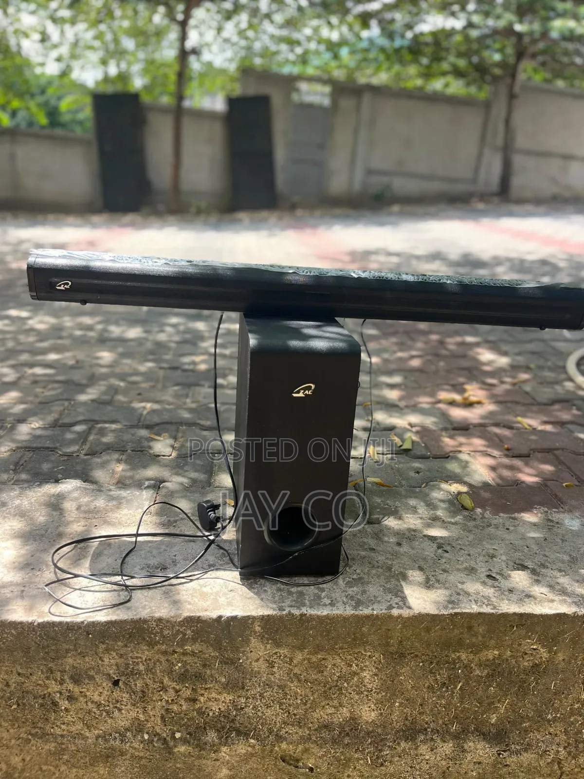 Izac 3
Sound Bar