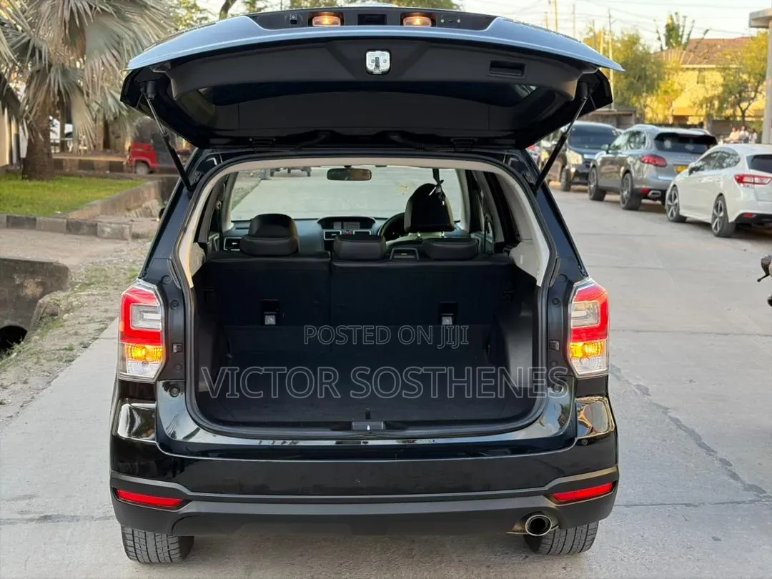 Subaru Forester 2016 Black