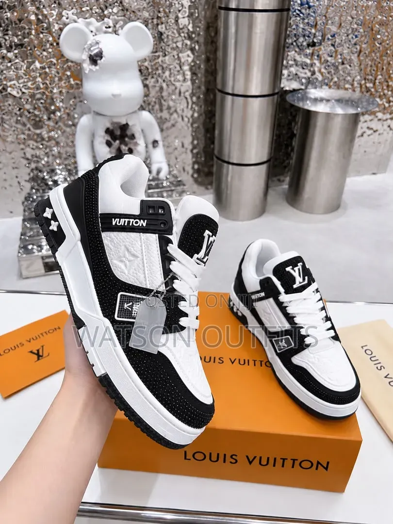 Crystal Surface Sneakers or Raba Kali Very Hot and Classic
