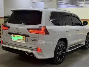 Lexus LX 2021 White