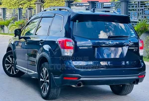 Subaru Forester 2.0XT Touring AWD 2016 Black