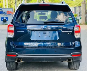 Subaru Forester 2.0XT Touring AWD 2016 Black