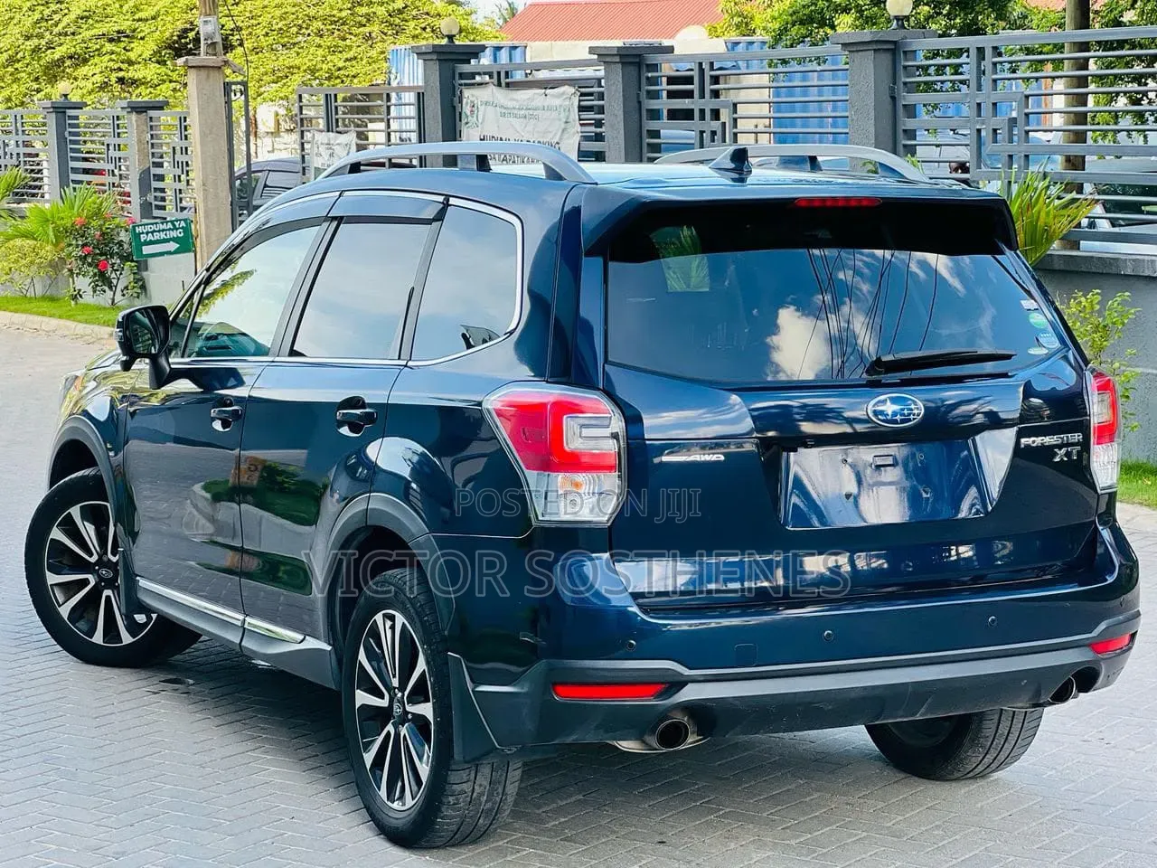 Subaru Forester 2.0XT Touring AWD 2016 Black