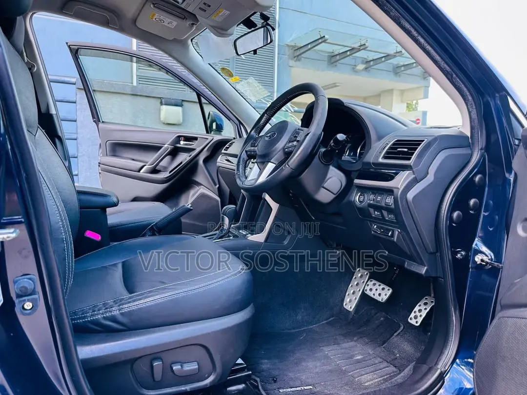 Subaru Forester 2.0XT Touring AWD 2016 Black