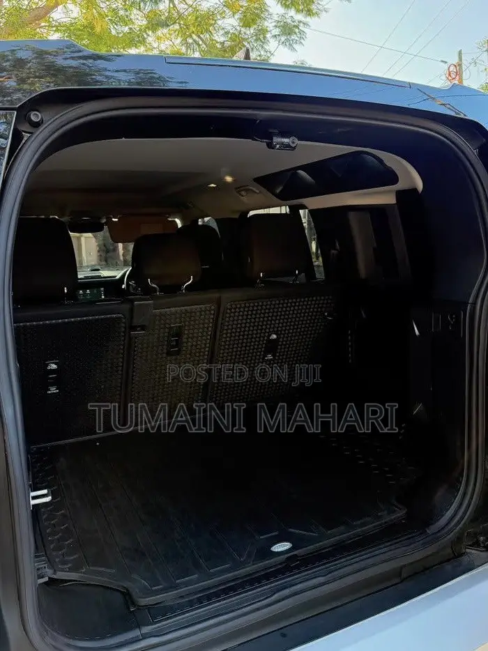 Land Rover Defender 2021 Black
