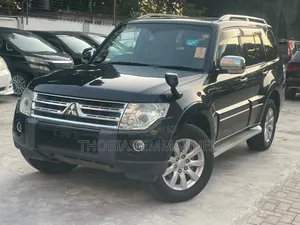 Mitsubishi Pajero 2009 Black