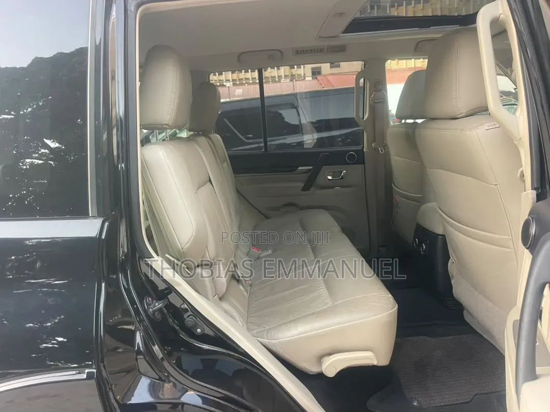 Mitsubishi Pajero 2009 Black