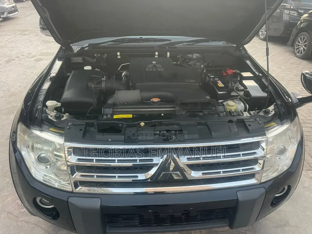 Mitsubishi Pajero 2009 Black