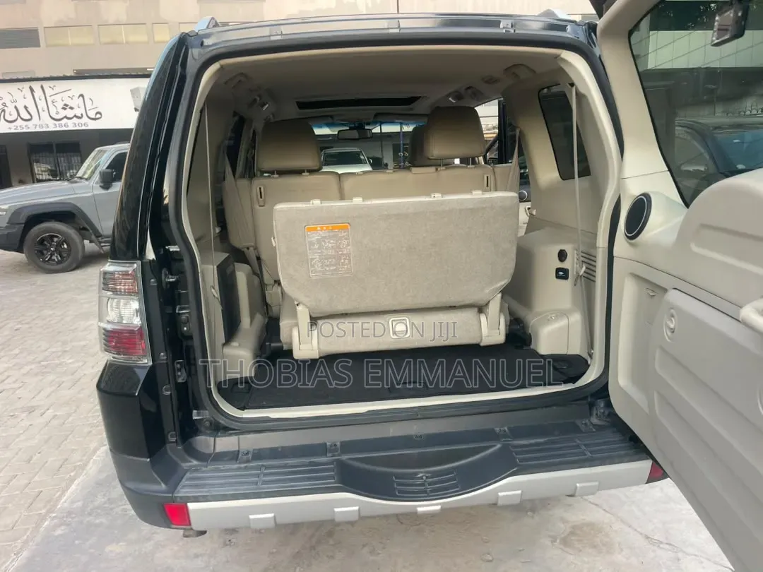Mitsubishi Pajero 2009 Black