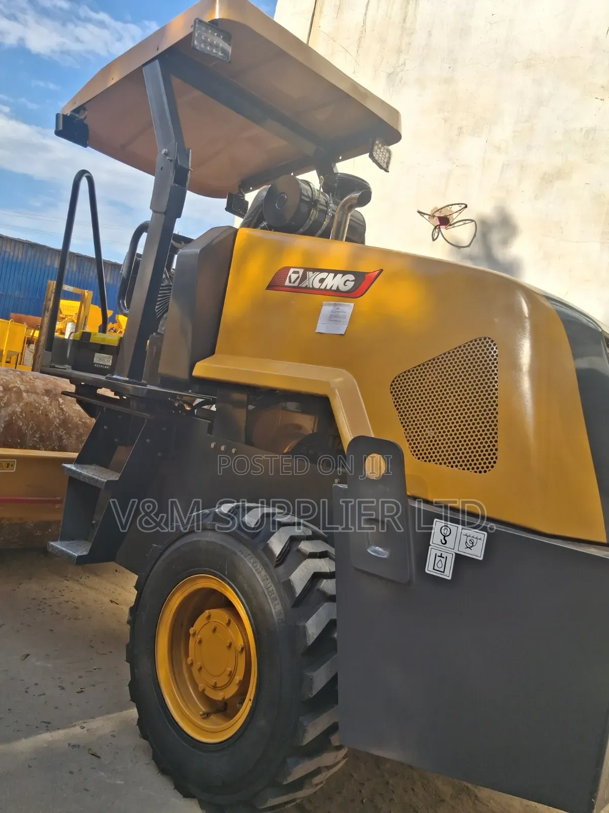Road Roller XS400J