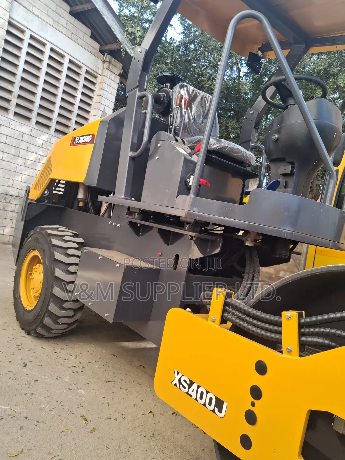 Road Roller XS400J