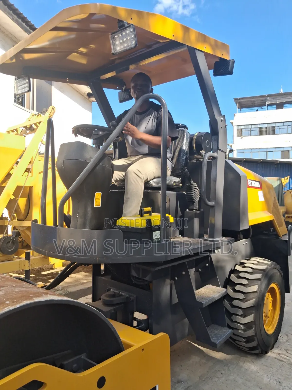 Road Roller XS400J