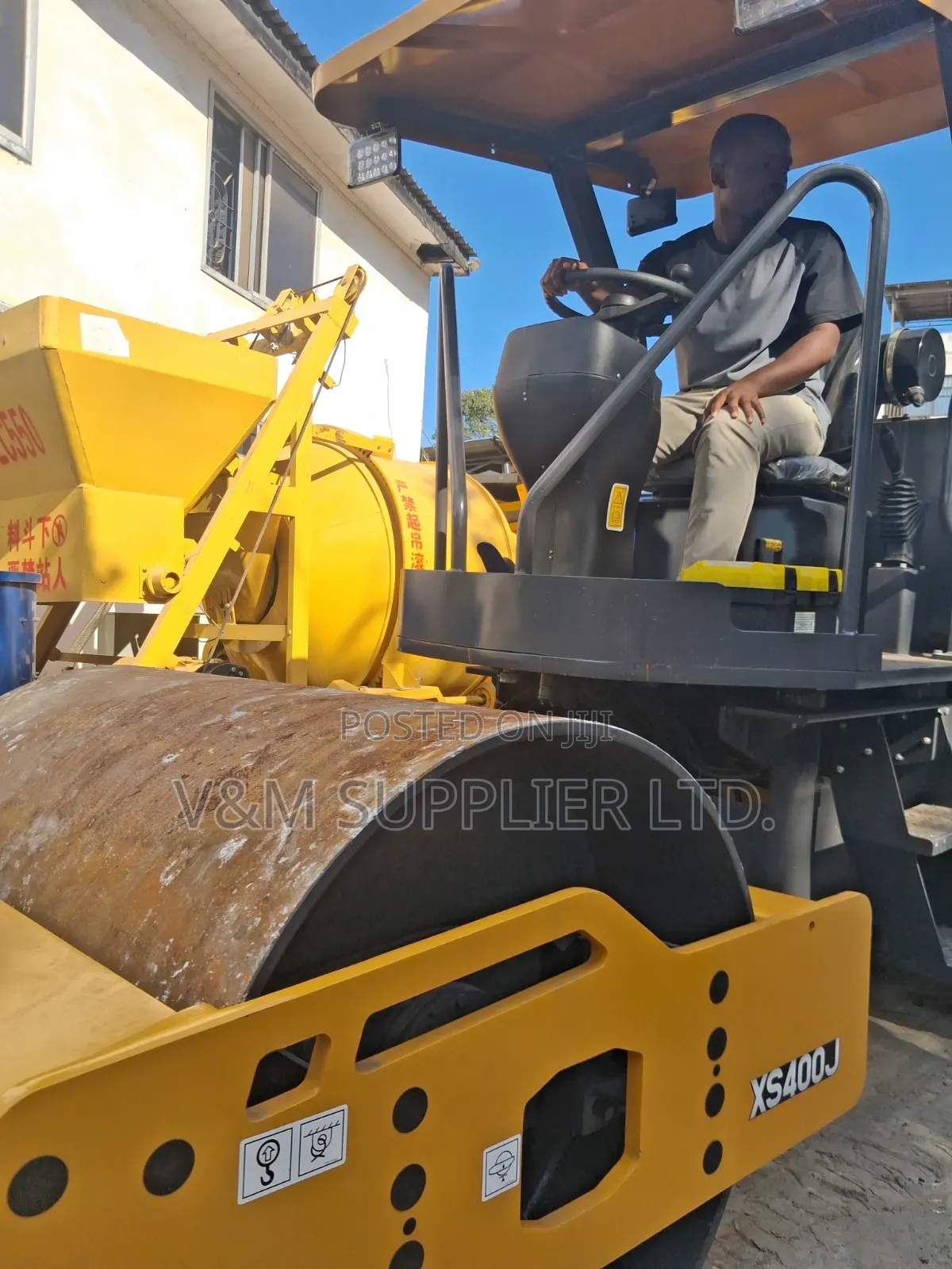 Road Roller XS400J