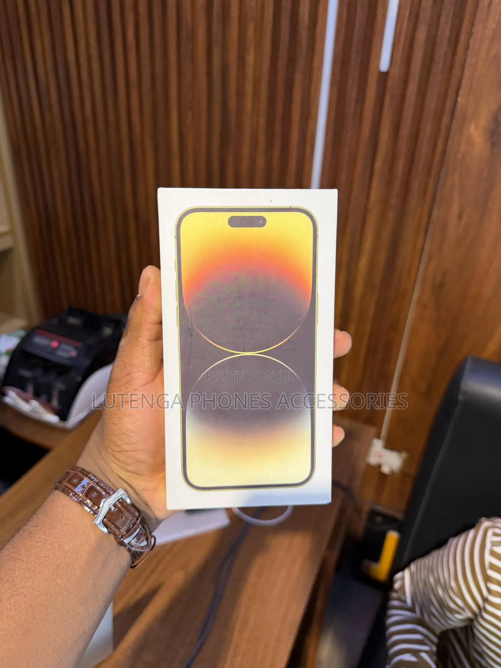 New Apple iPhone 14 Pro Max 128 GB Gold