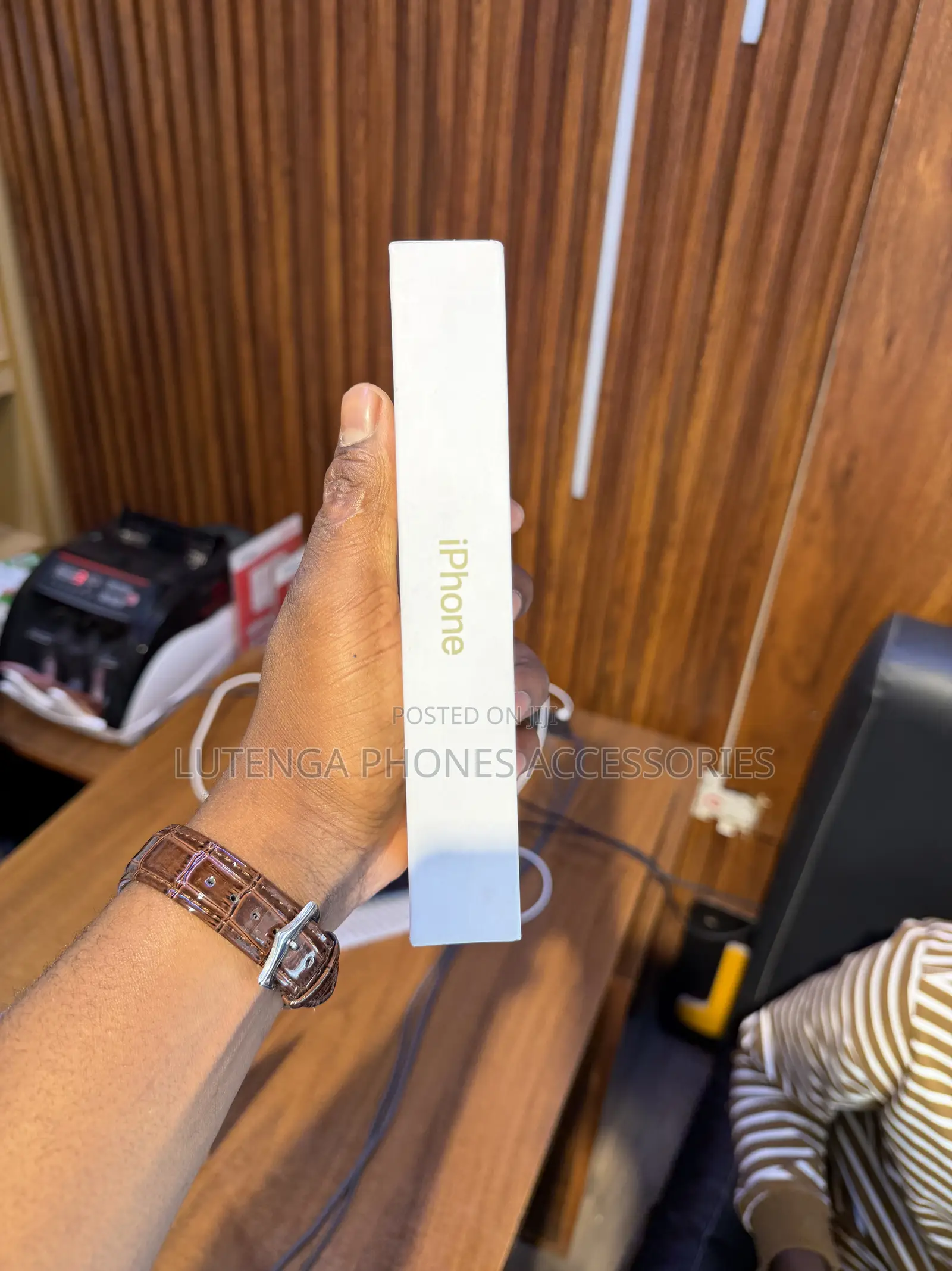 New Apple iPhone 14 Pro Max 128 GB Gold