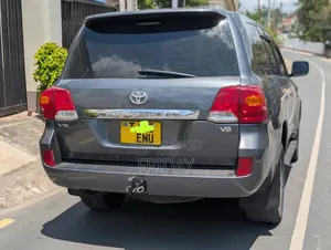 Toyota Land Cruiser 2018 Gray