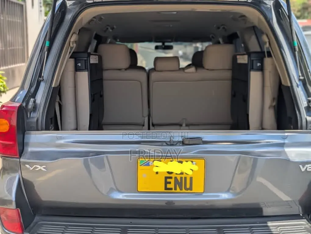 Toyota Land Cruiser 2018 Gray