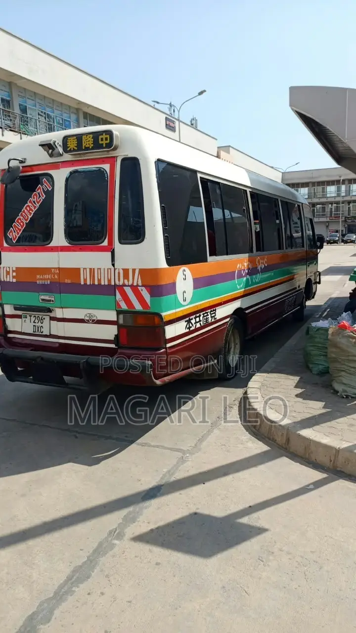 Toyota Coaster 2004 White