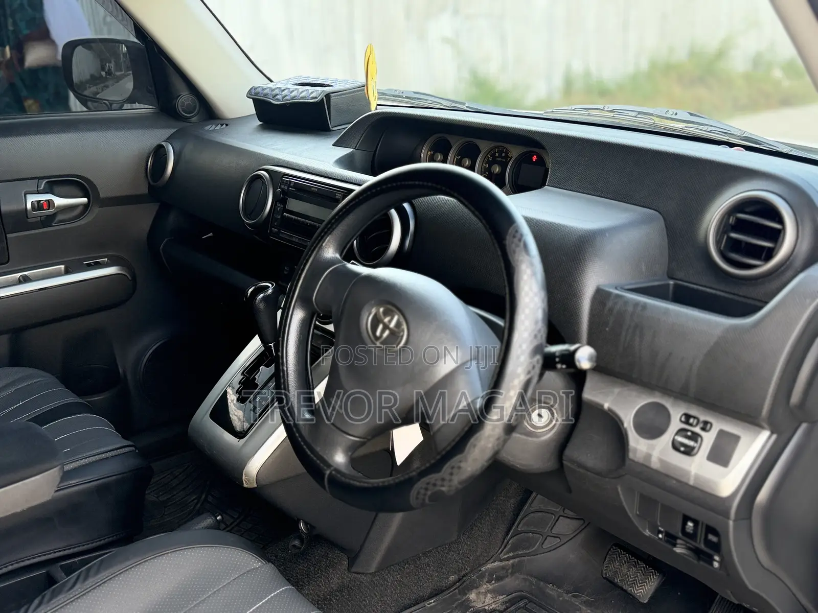 Toyota Corolla Rumion 2010 White