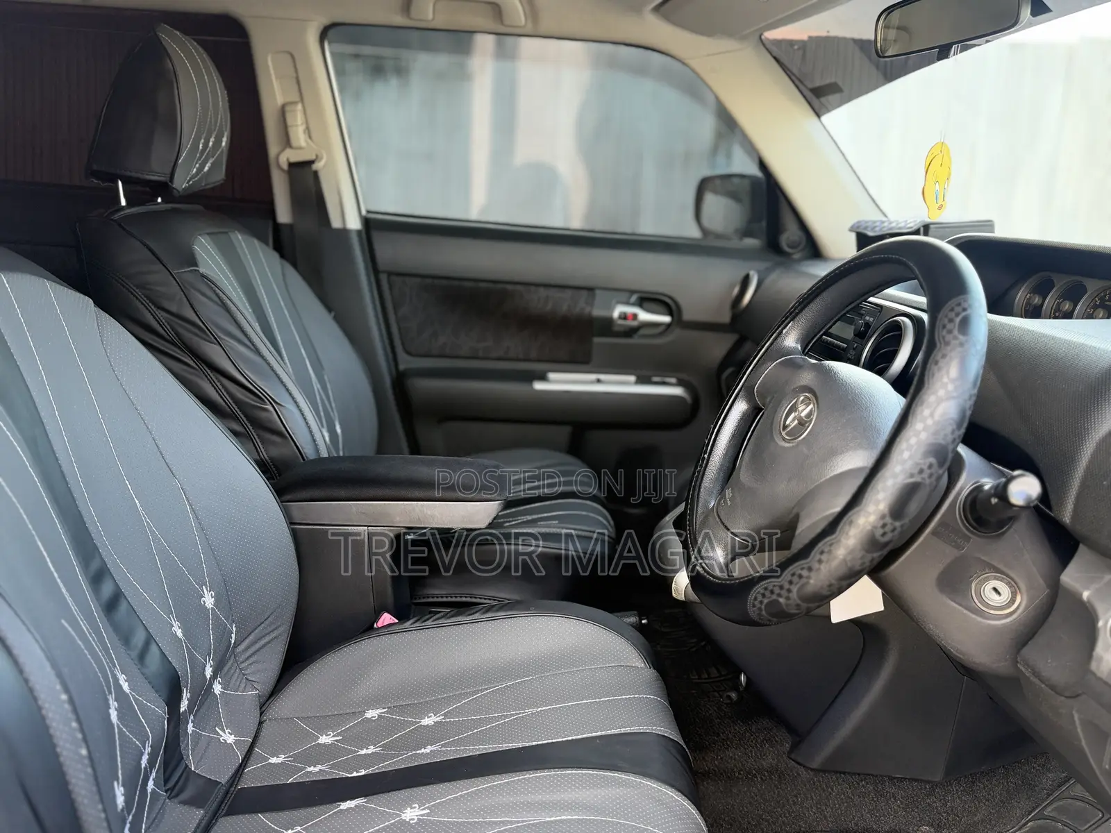 Toyota Corolla Rumion 2010 White