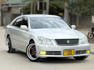 Toyota Crown Royale 2005 Silver