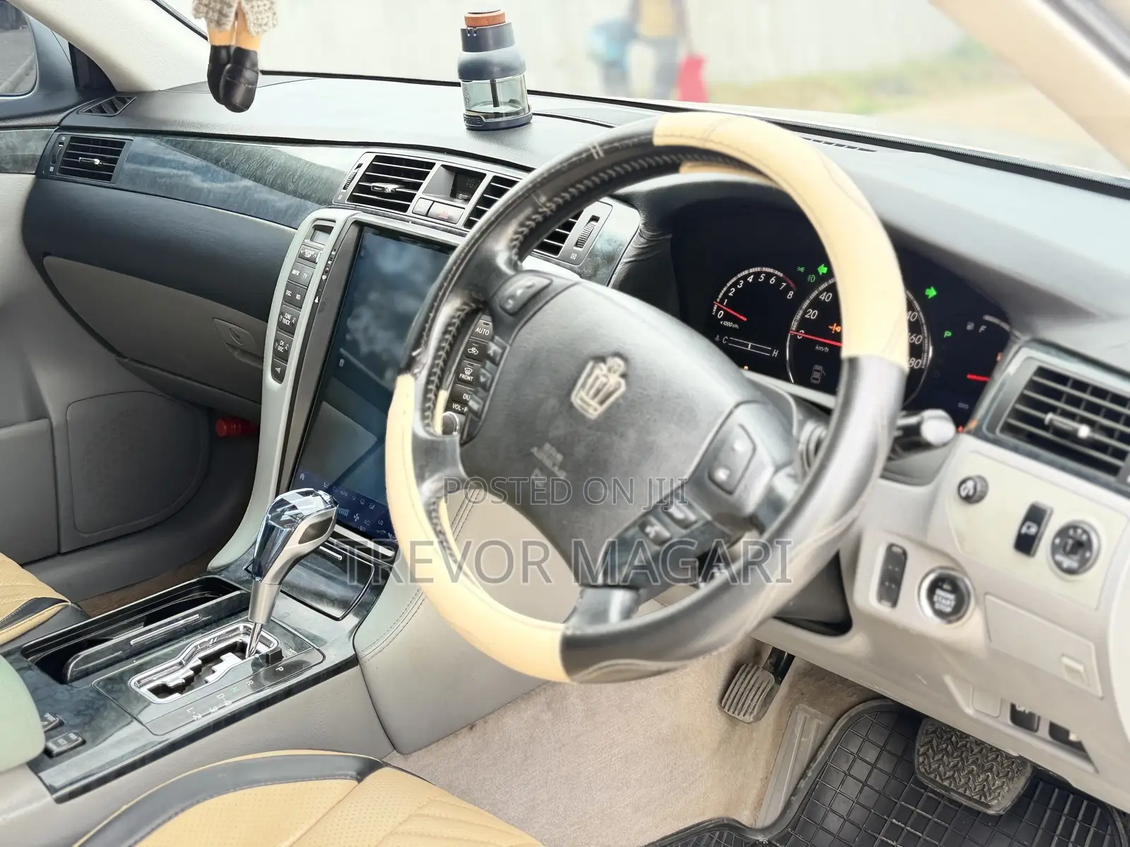 Toyota Crown Royale 2005 Silver