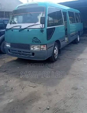 Toyota Coaster 2004 Blue