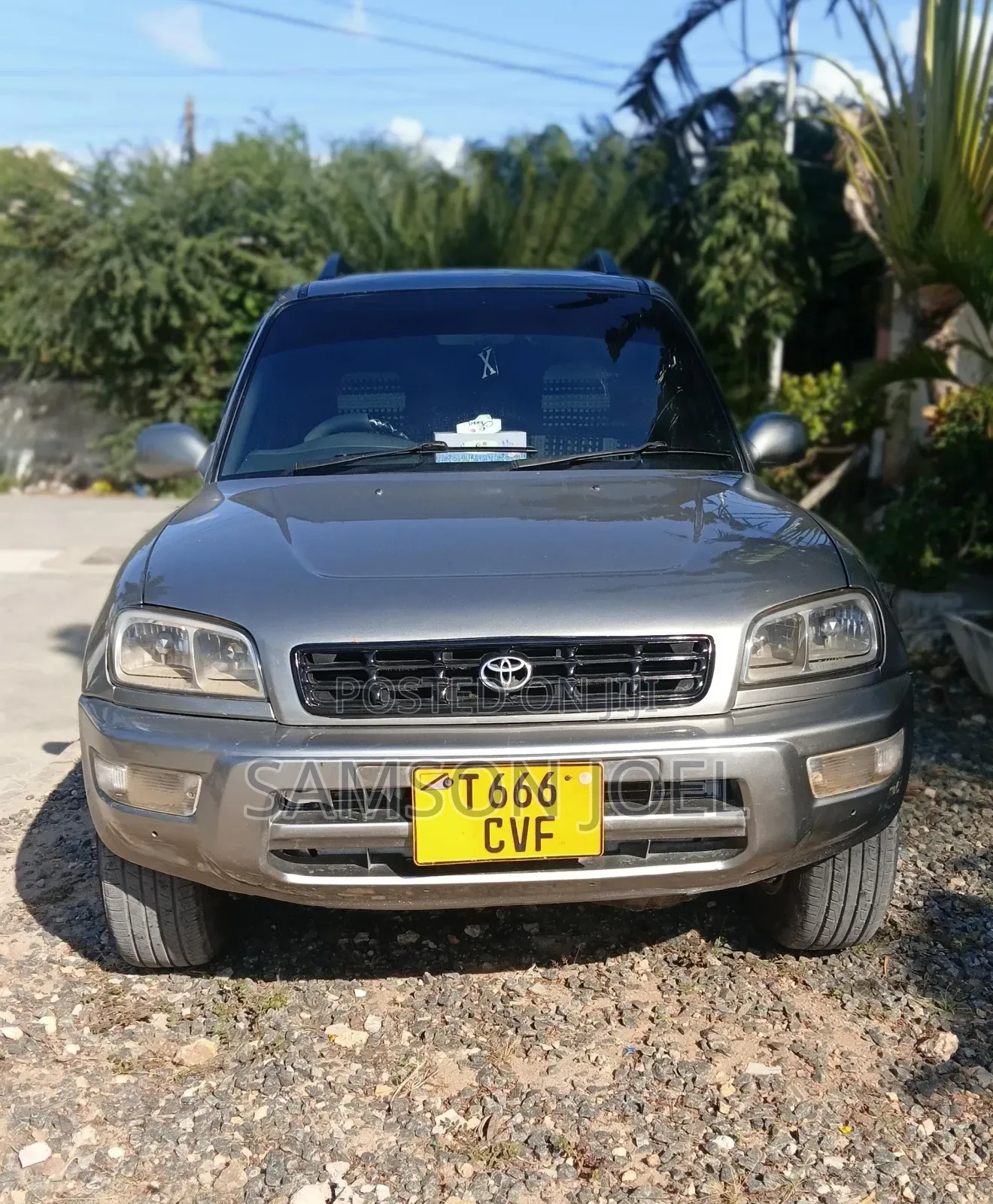 Toyota RAV4 1999 Silver