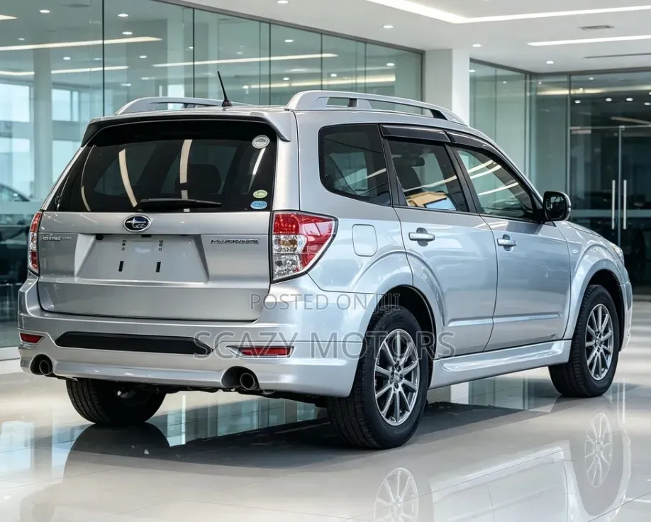 Subaru Forester 2011 Silver