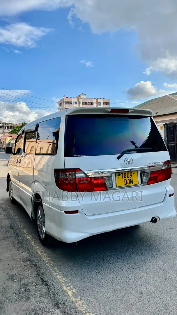 Toyota Alphard 2.4 Petrol FWD 2004 Pearl