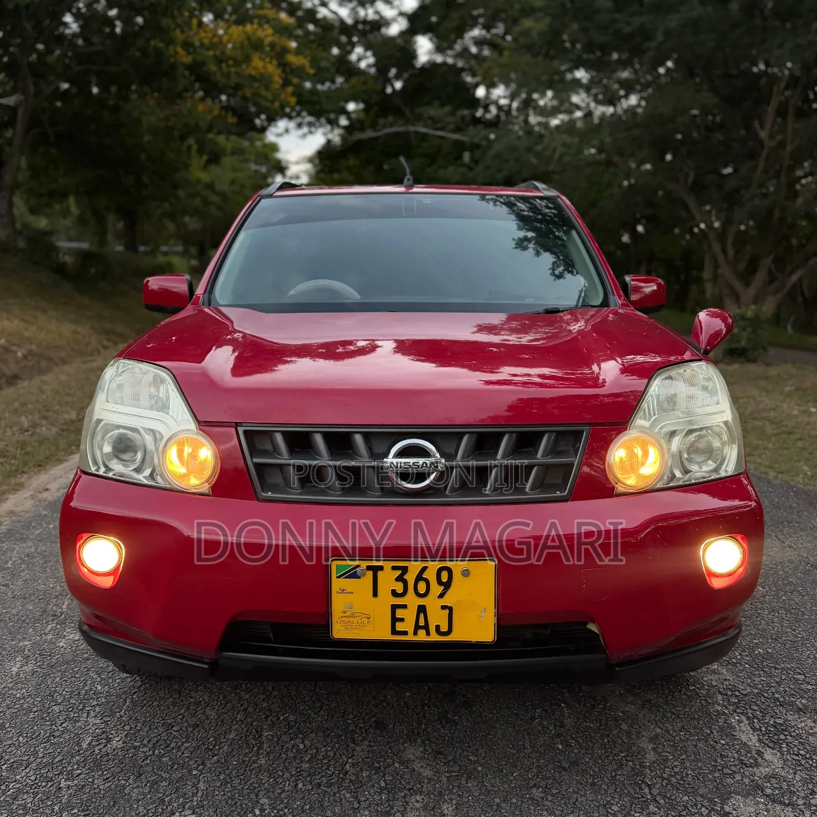 Nissan X-Trail 2010 Red