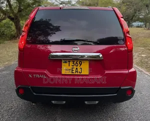 Nissan X-Trail 2010 Red