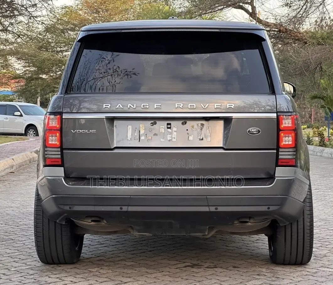 Land Rover Range Rover Vogue 2015 Gray