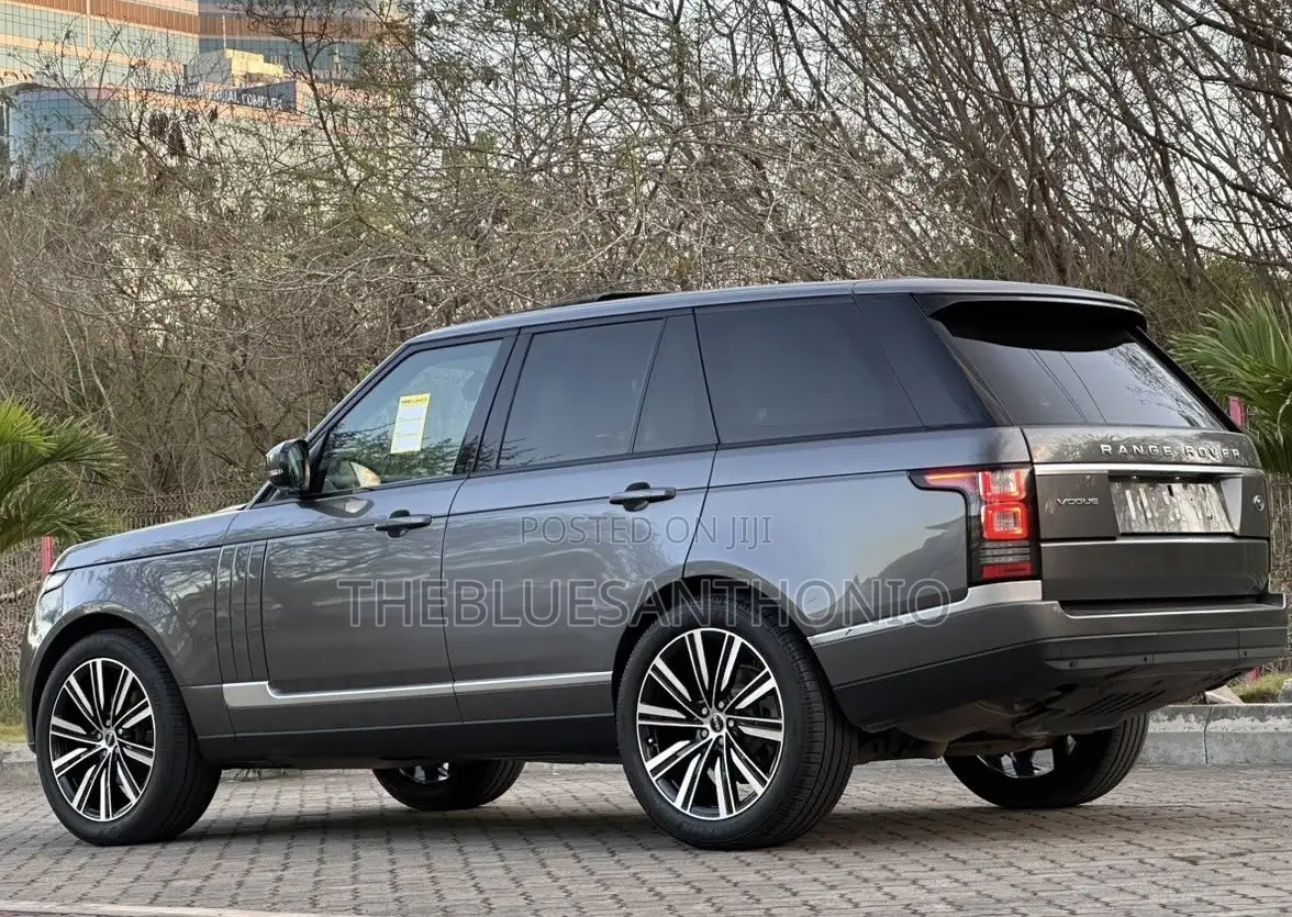 Land Rover Range Rover Vogue 2015 Gray