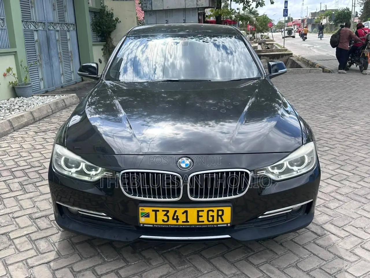BMW 3 Series 2013 Black
