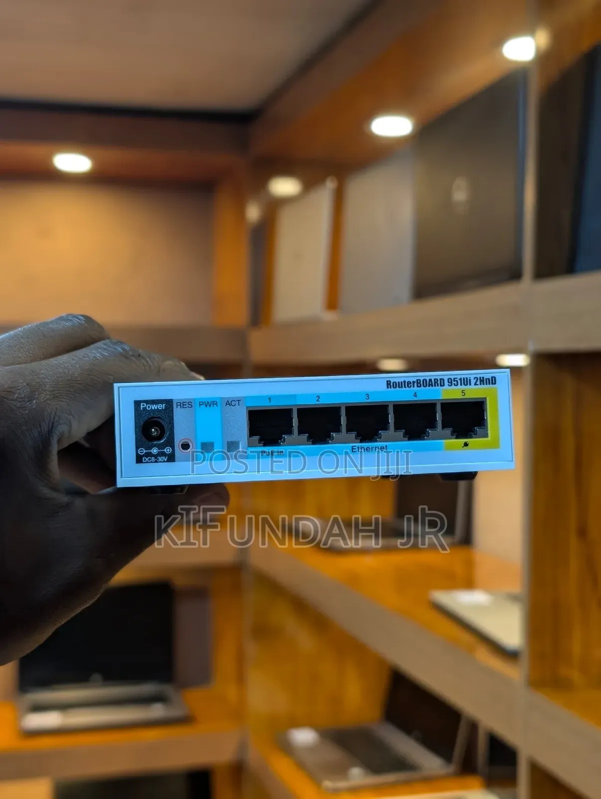 Mikrotik Rb951ui-2hnd — Network Management Kwa Level Nyingine!