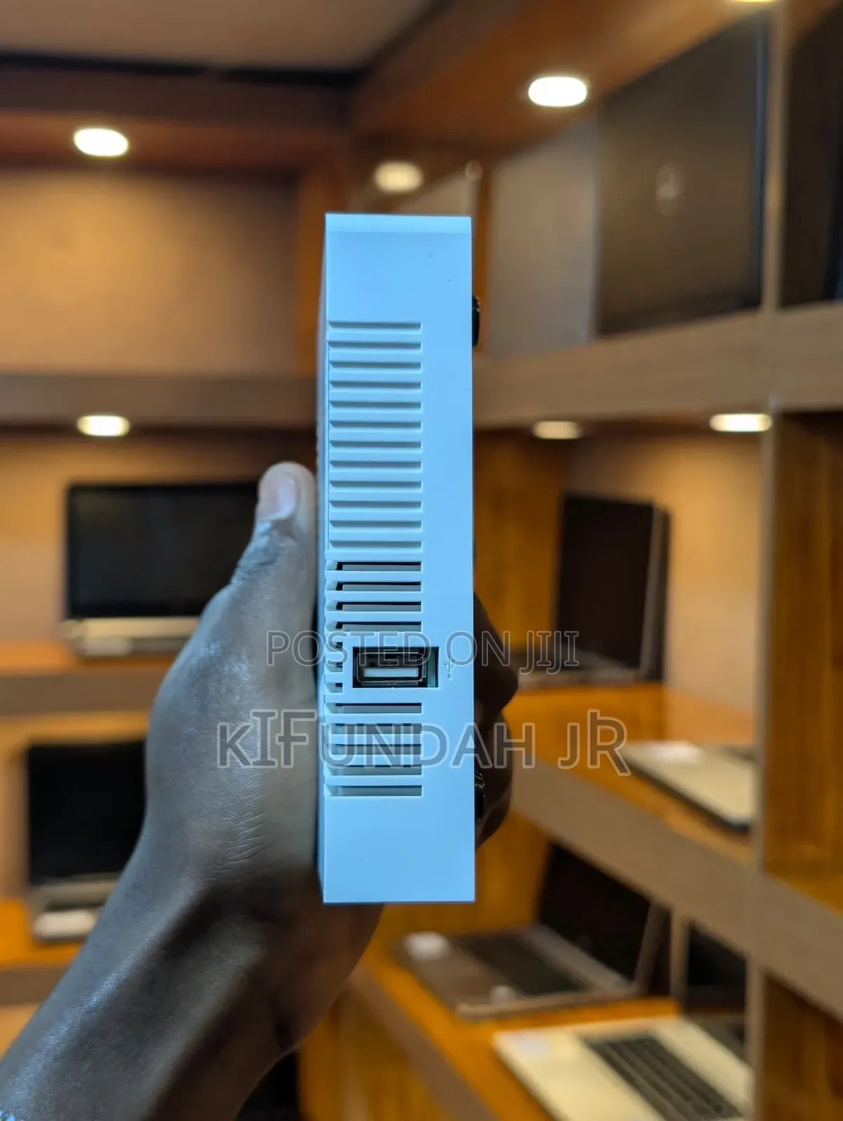 Mikrotik Rb951ui-2hnd — Network Management Kwa Level Nyingine!
