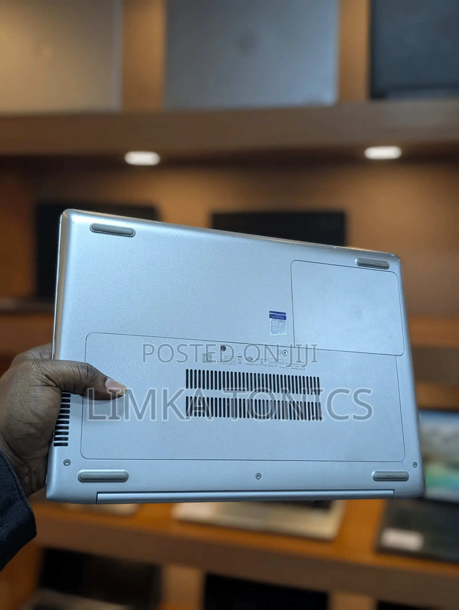 New Laptop HP 430 G5 8GB Intel Core i3 SSD 256GB