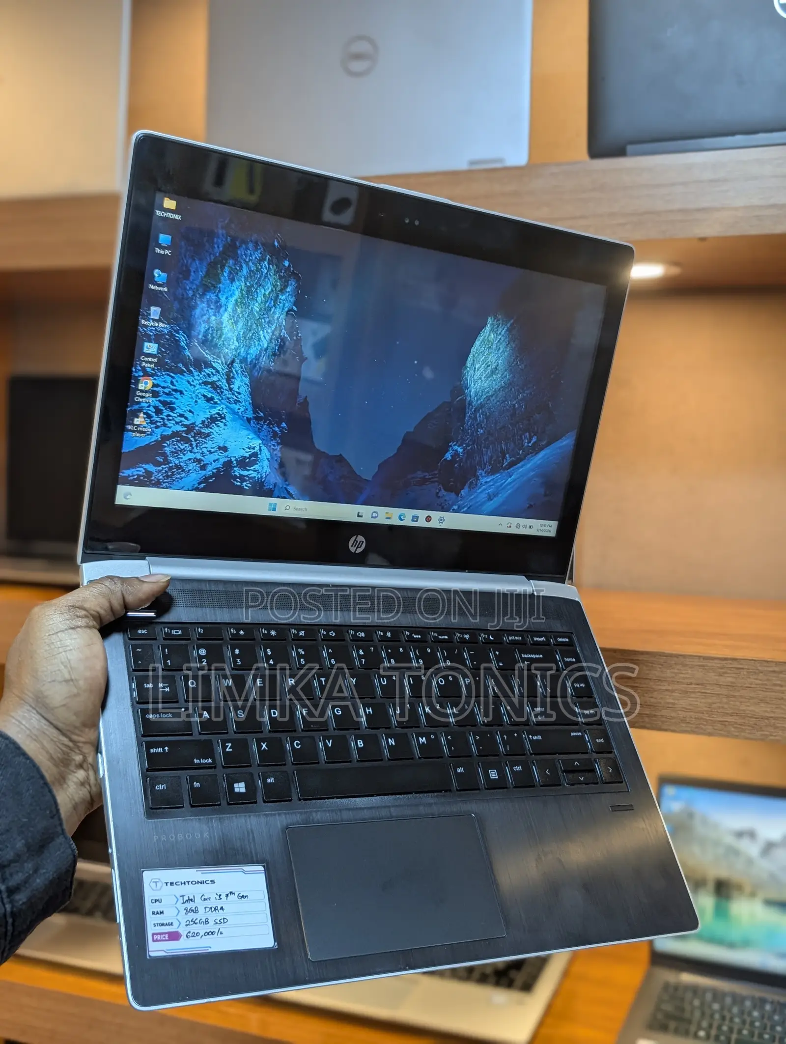 New Laptop HP 430 G5 8GB Intel Core i3 SSD 256GB
