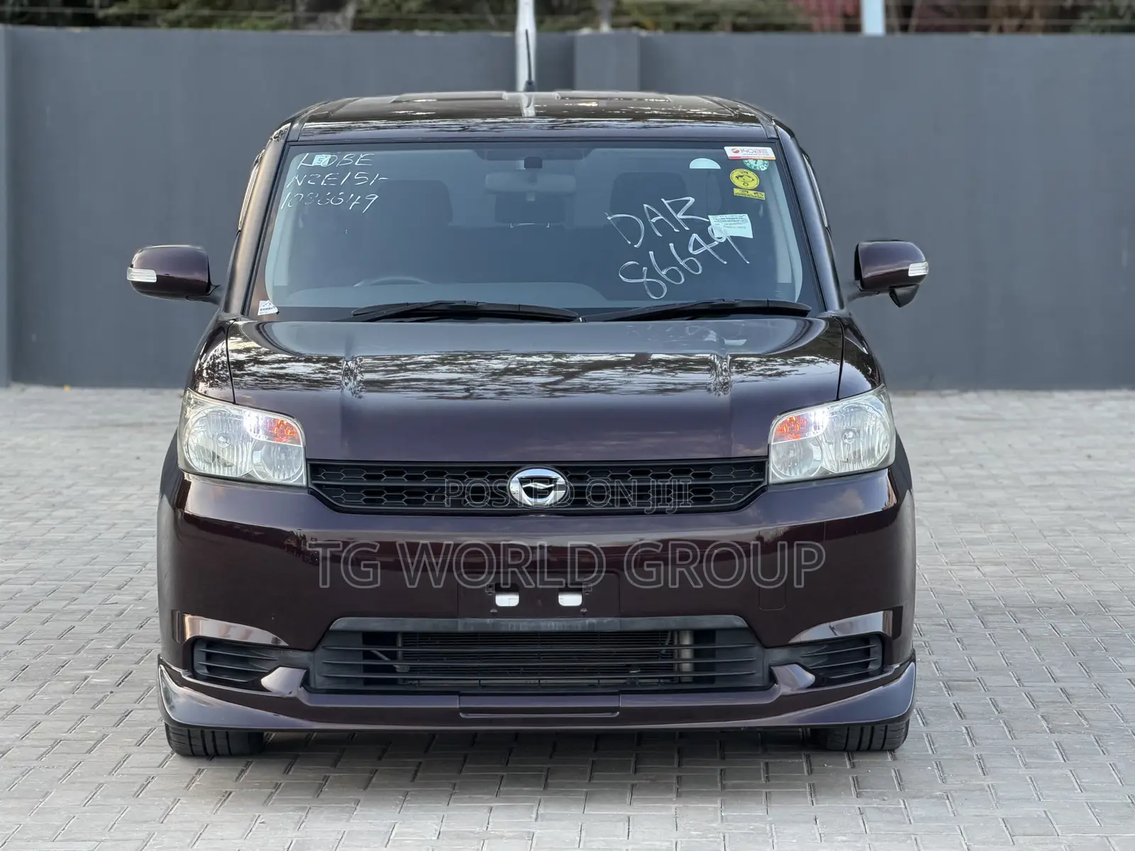 Toyota Corolla Rumion Hatchback 1.5 FWD 2011 Black