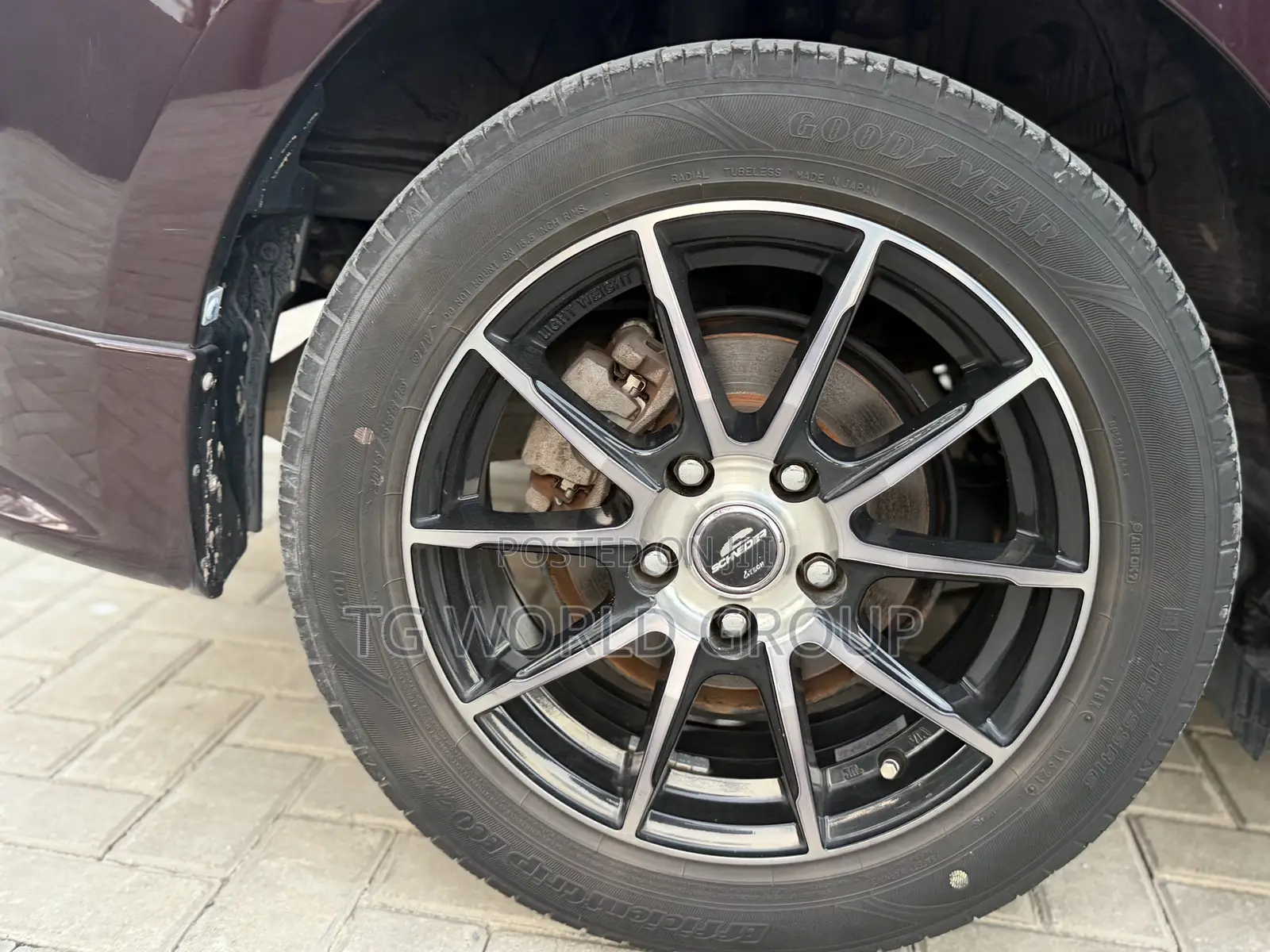 Toyota Corolla Rumion Hatchback 1.5 FWD 2011 Black