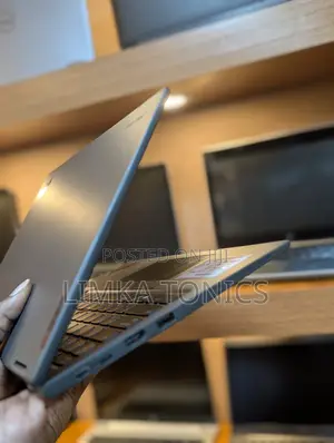 New Laptop Lenovo ThinkPad x13 Yoga 16GB Intel Core i5 SSD 256GB
